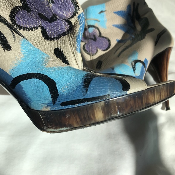RARE Burberry Hand-Painted One of a Kind Booties - Picture 9 of 13
